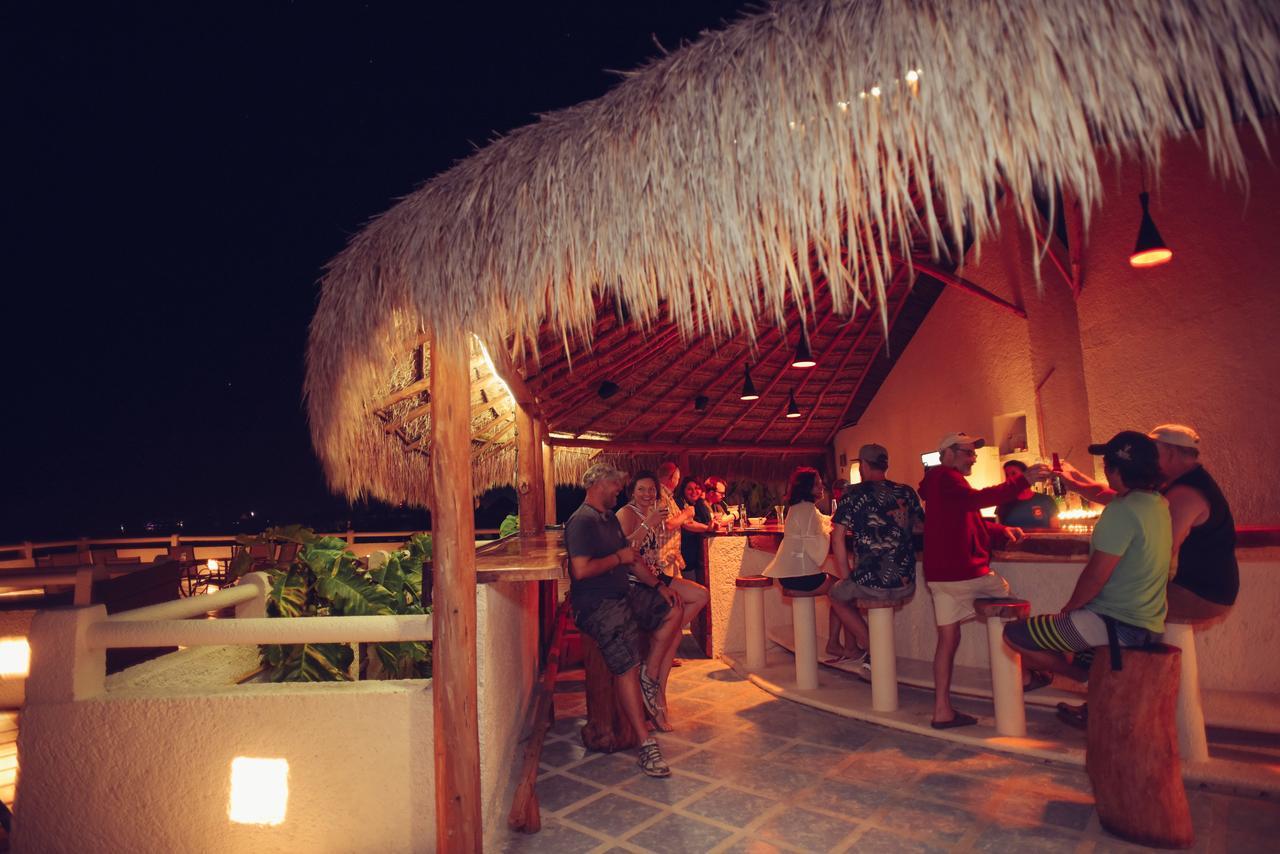 Aquatech Derosa Apartahotel Akumal