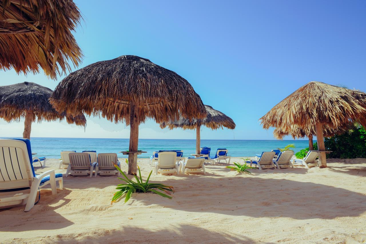 Aquatech Derosa Apartahotel Akumal